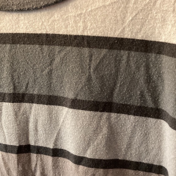 Mossimo casual tee - Picture 2 of 4